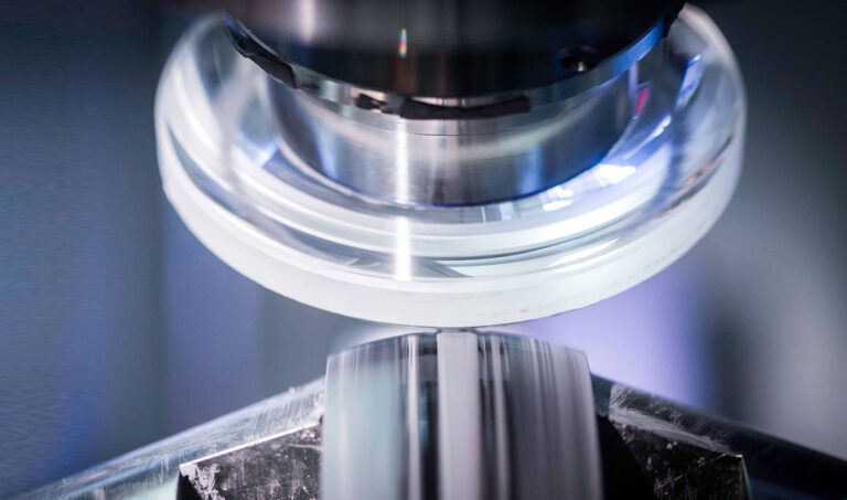 Metrology equipment for optical surface quality measurement at YISHUN