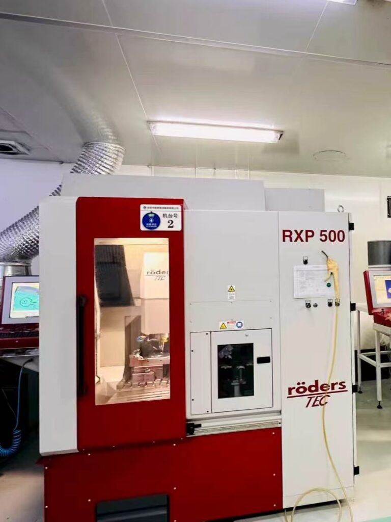 Roders RXP 500 machining center