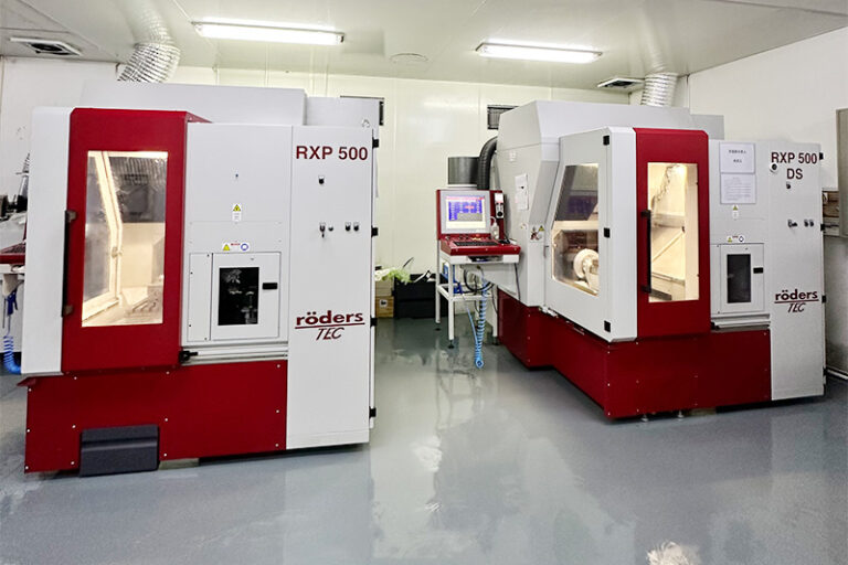 Apple Bluetooth headset mold five-axis mirror processing at YISHUN