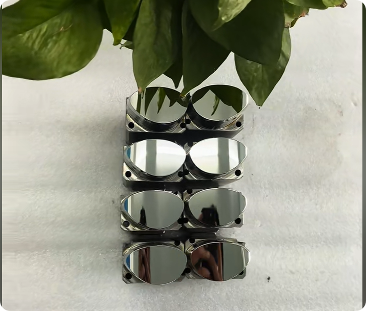 Multiple swimming goggles lens mold cores with polished optical surfaces
